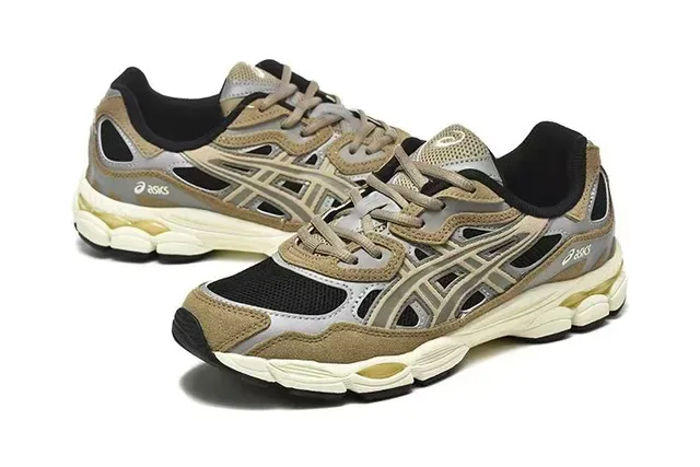 ASICS Beige Gray Layered Synthetic Cage Open Mesh Ventilation Running Shoes 3