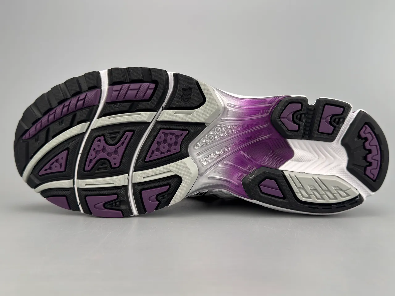 ASICS Gel-Kayano Argent Blanc Violet Chaussures de course 8