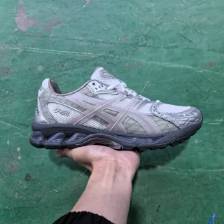 ASICS Gray Black Mesh And Synthetic Overlay Upper Metallic Tiger Stripe Running Shoes