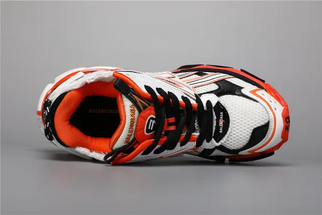 ASICS Runner أحذية الجري البيضاء البرتقالية السوداء 7
