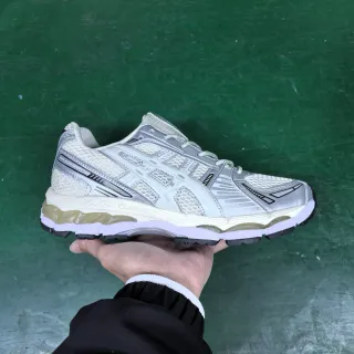ASICS White Silver Engineered Mesh Upper Metallic Overlays Running Shoes