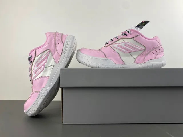 Balenciaga 2K حذاء لايف ستايل وردي وبيضاء 14