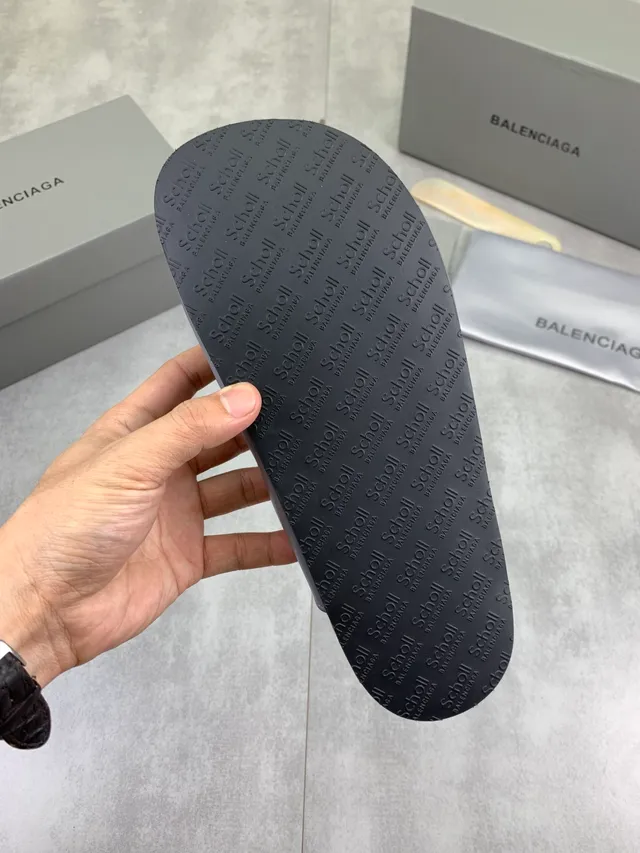 Balenciaga Dupla Fivela Slide Couro Cinza 2