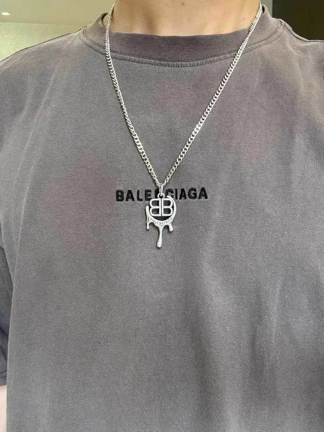 Balenciaga Dripping BB Logo قلادة سلسلة فضية 5