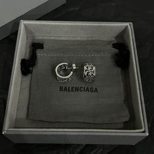 Balenciaga Geometric Logo Hoop Silver Black Motif Rectangular Earrings 3
