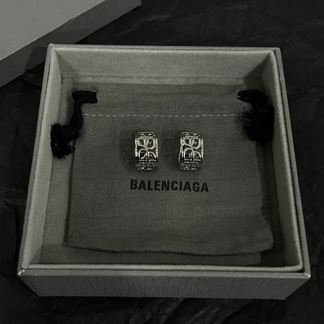 Balenciaga Geometric Logo Hoop Silver Black Motif Rectangular Earrings 4