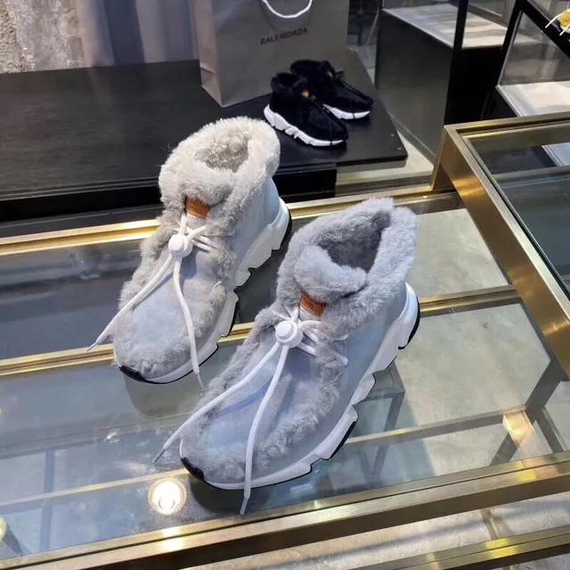 Balenciaga Bottines à la cheville avec col gris et blanc fourré de fourrure semelle épaisse sculptée 4