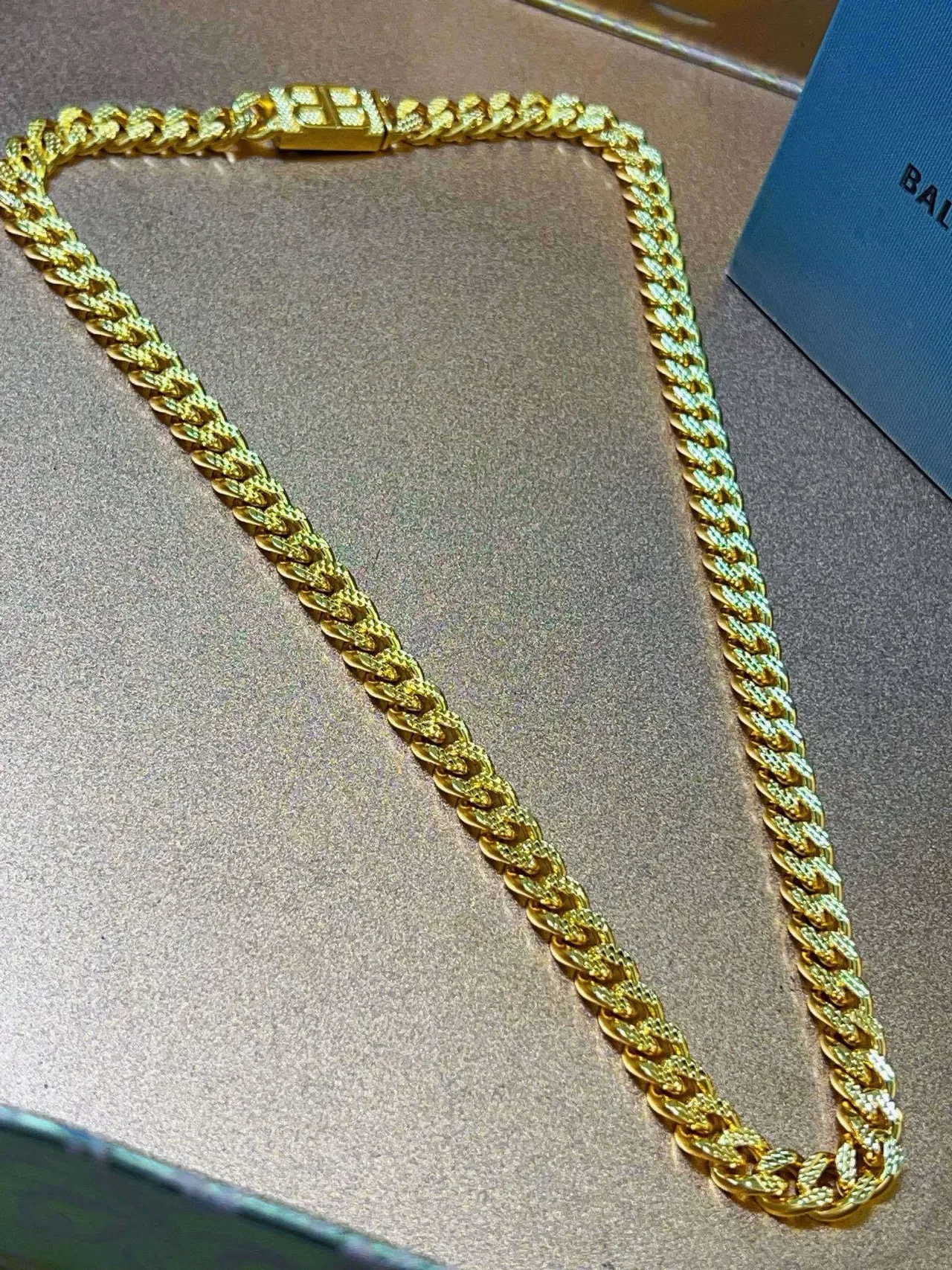 Collier Balenciaga Logo Chain Or 5
