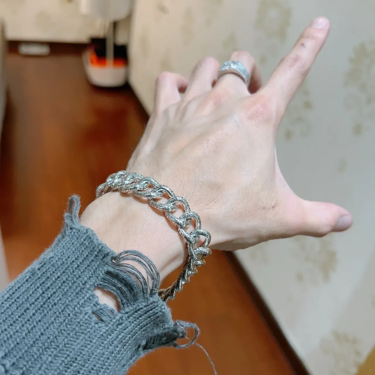Bracelet Chaîne Logo Balenciaga Argent Or Gros Lien Oval Gravé Lettre Marque 4