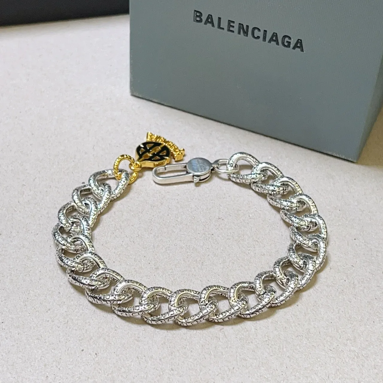 Bracelet Chaîne Logo Balenciaga Argent Or Gros Lien Oval Gravé Lettre Marque 6