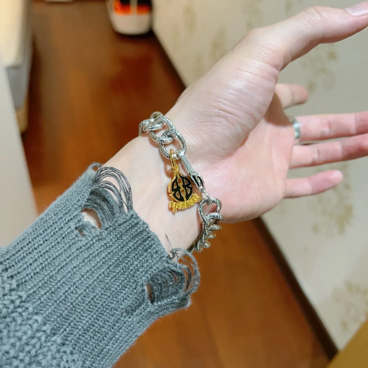 Bracelet Chaîne Logo Balenciaga Argent Or Gros Lien Oval Gravé Lettre Marque 7