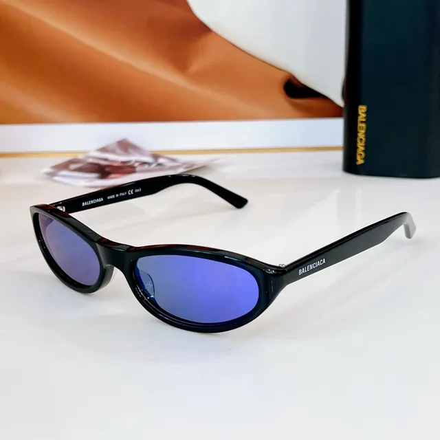 Balenciaga Lunettes de Soleil Cat-Eye Étroite avec Lentille Amber 3