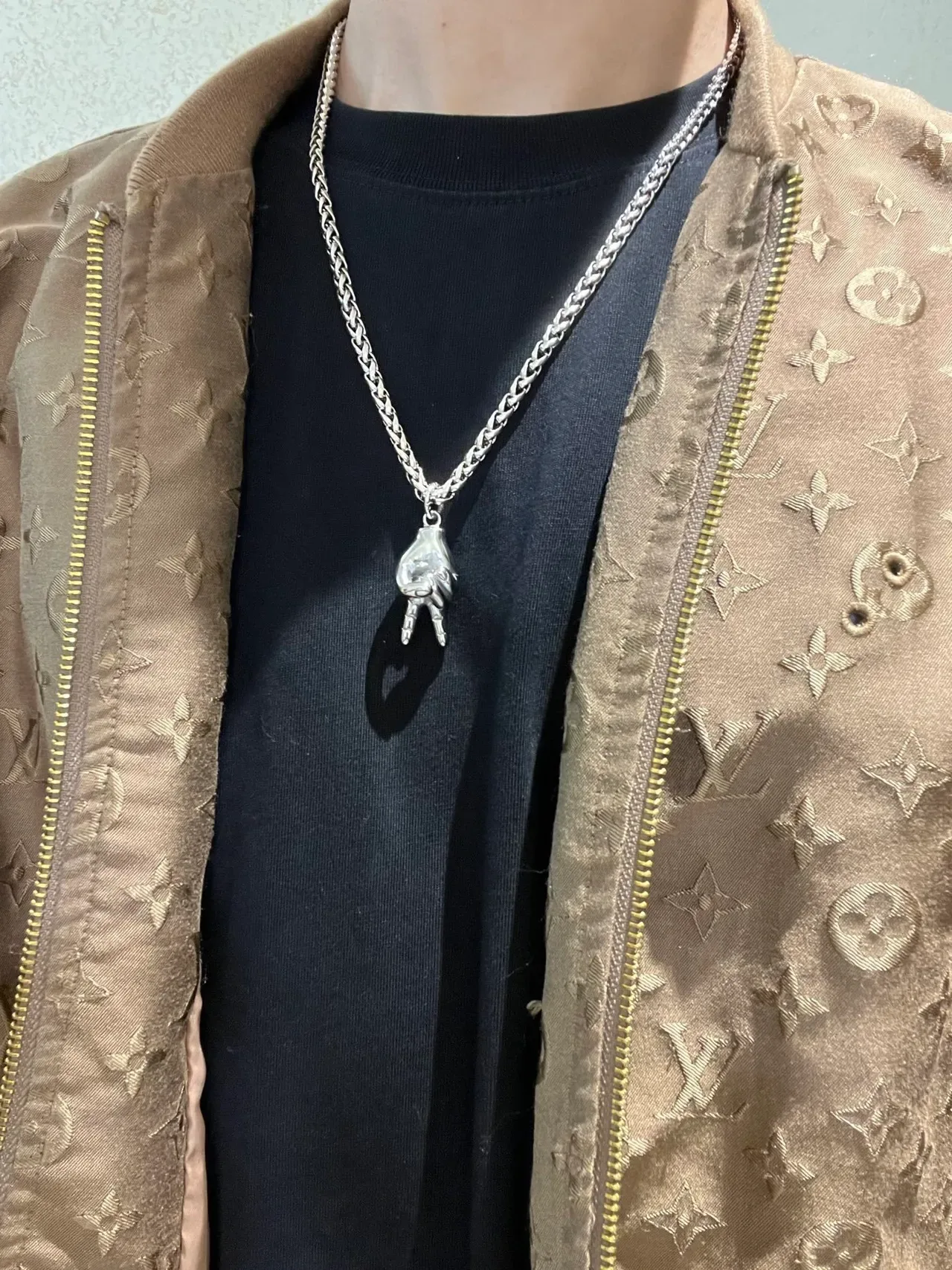 Balenciaga Signe de la Paix Main Argent Chaîne Curb Chunky Pendentif Sculptural Collier 5