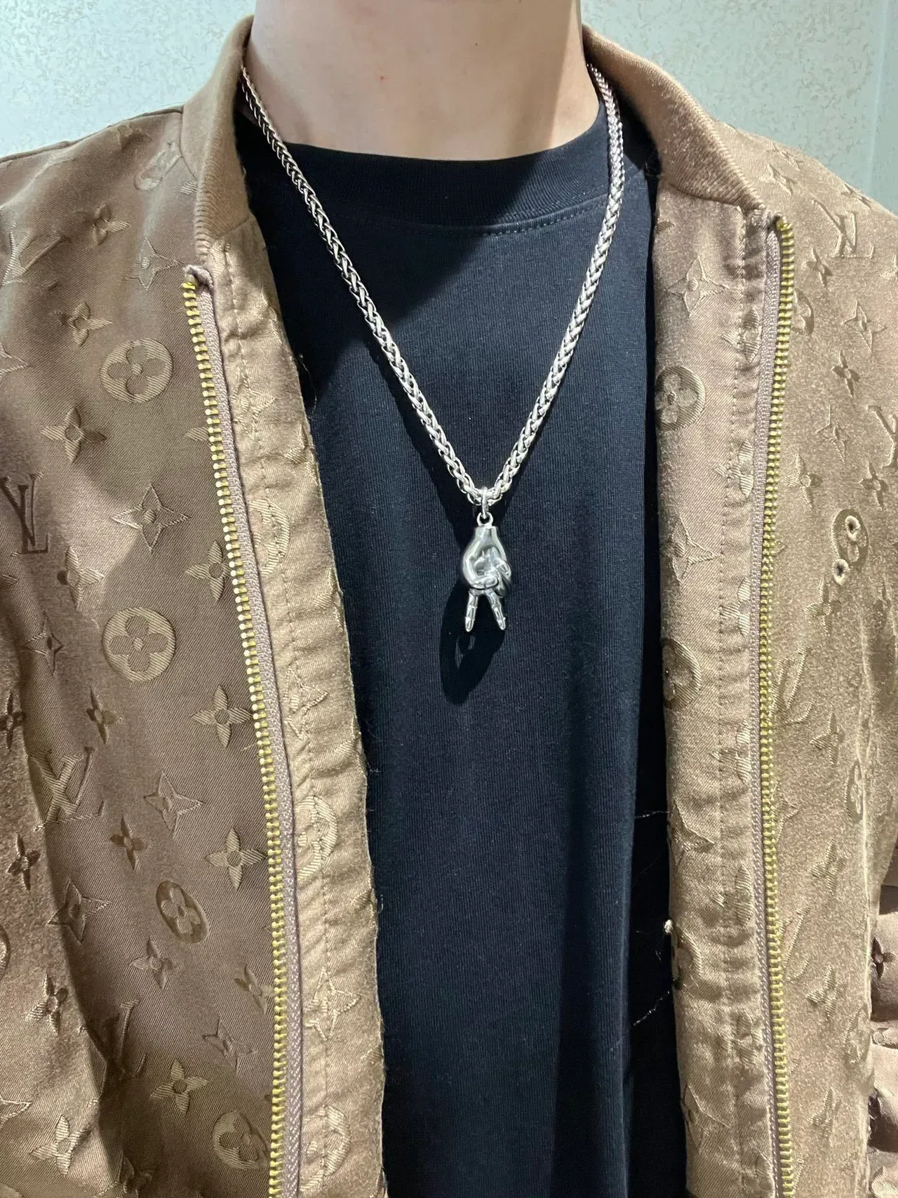 Balenciaga Signe de la Paix Main Argent Chaîne Curb Chunky Pendentif Sculptural Collier 8