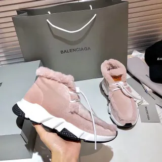 Balenciaga حذاء رياضي سميك وردي أبيض عالي الارتفاع مبطن بجلد الغنم
