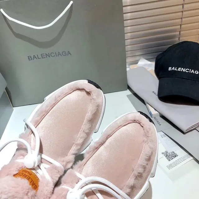 Balenciaga حذاء رياضي سميك وردي أبيض عالي الارتفاع مبطن بجلد الغنم 4