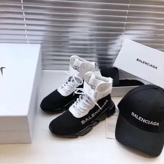 Balenciaga Runner Black and White حذاء رياضي سميك الحذوة