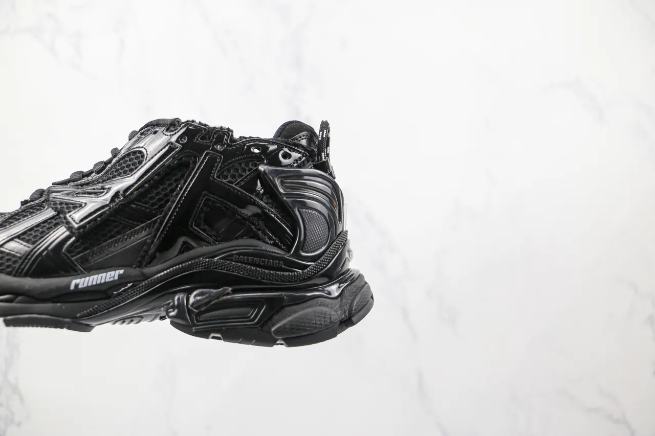 Balenciaga Runner Black Chunky Sneakers 7