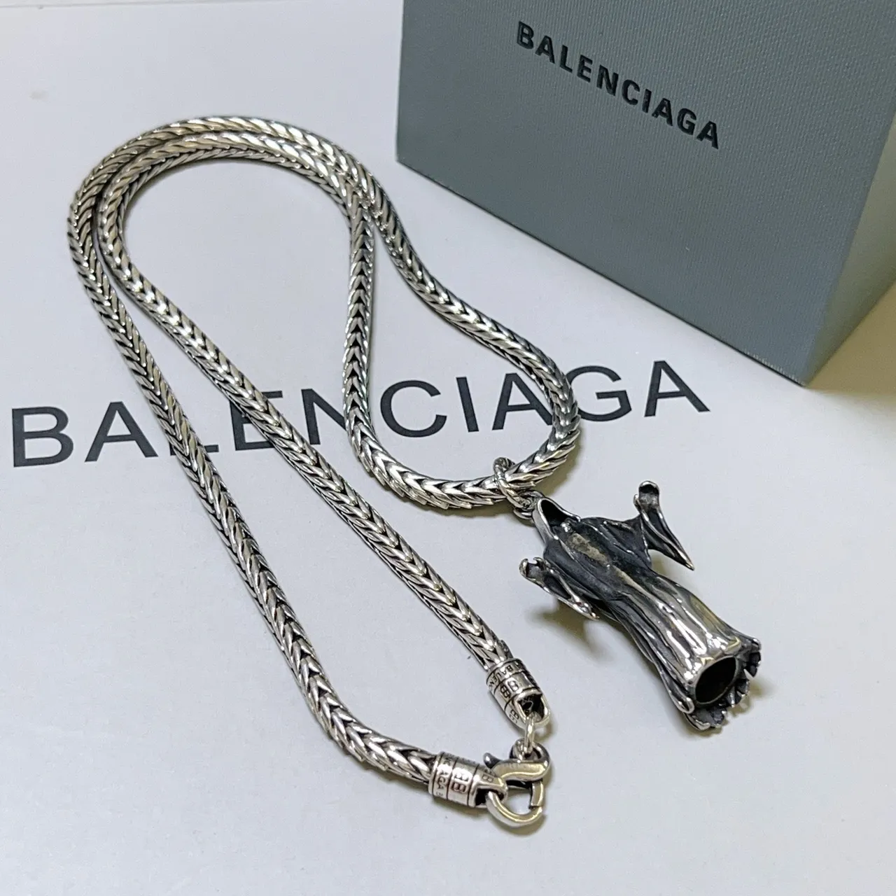 Balenciaga Chaîne de serpent tressée en argent figure sculpturale robee pendentif bijoux 8