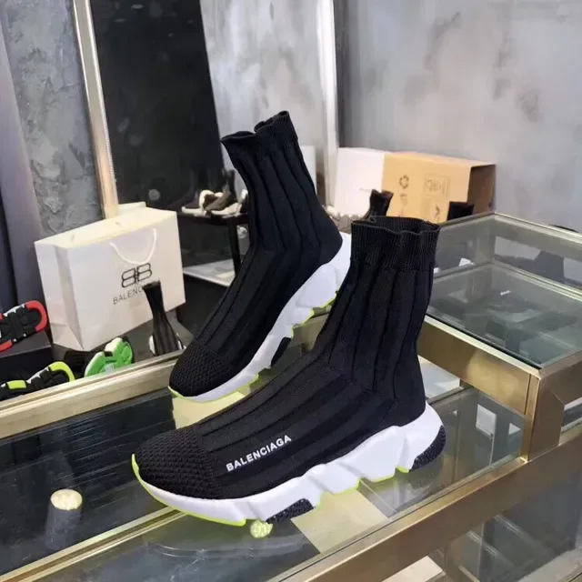 Balenciaga Speed Trainer tênis lifestyle em preto e amarelo neón 3
