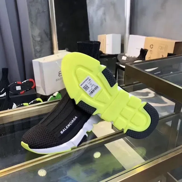 Balenciaga Speed Trainer tênis lifestyle em preto e amarelo neón 4