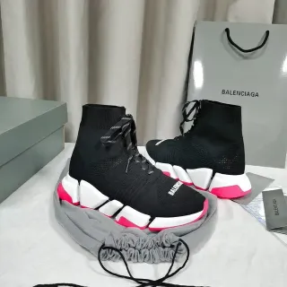 Balenciaga Speed Trainer tênis chunky pretos brancos rosas