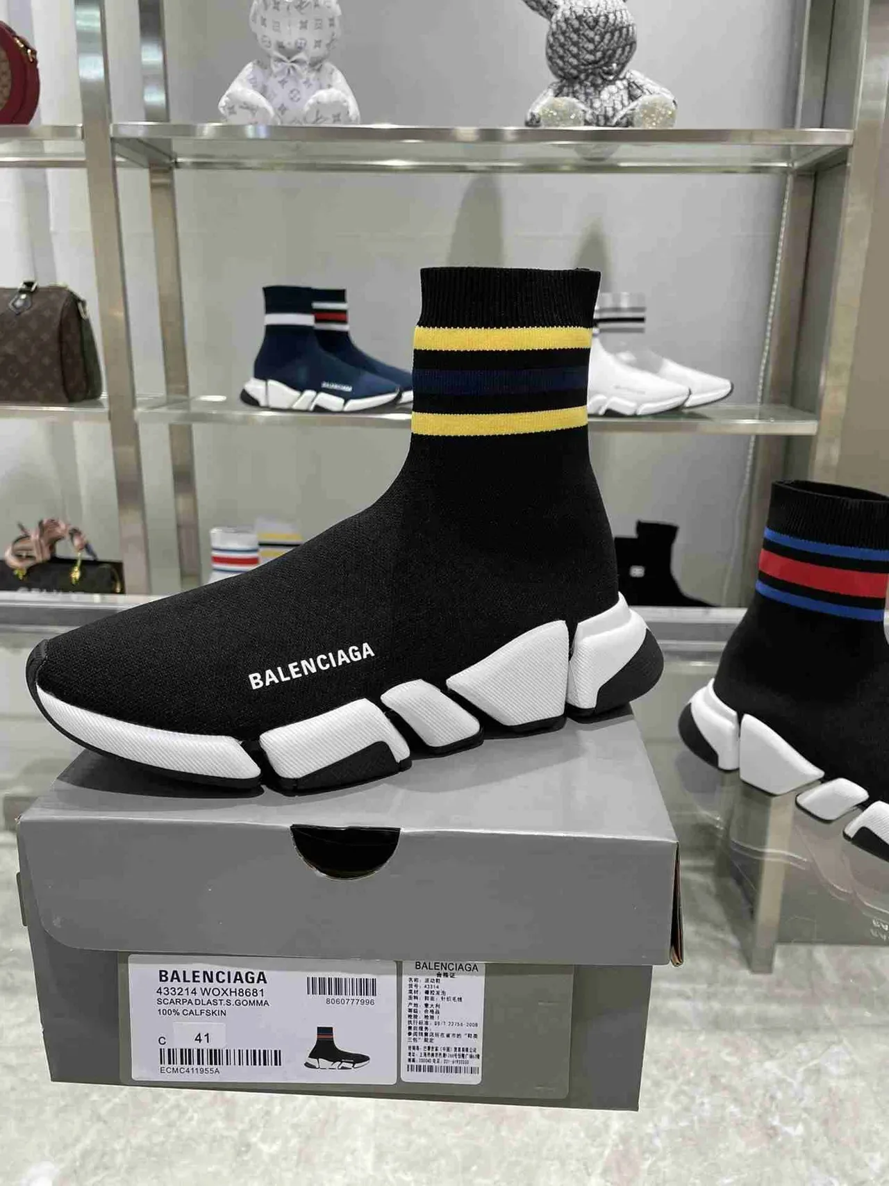 Balenciaga Speed Trainer Black White baskets lifestyle en maille avec ajustement chaussette 4