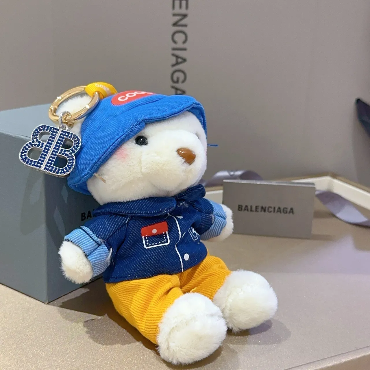Balenciaga Ours en peluche Bleu Jaune Veste style denim plush Sac à main 3