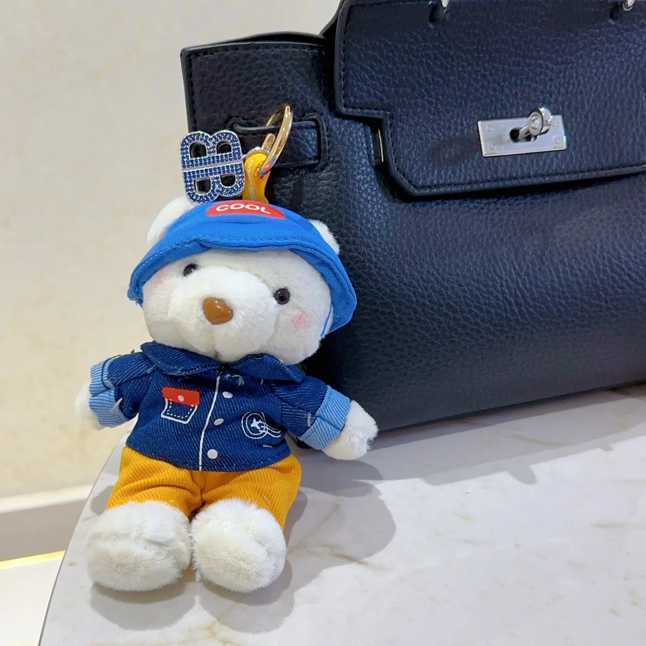 Balenciaga Ours en peluche Bleu Jaune Veste style denim plush Sac à main 6