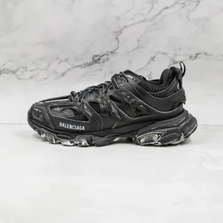 بالنسياغا Track Trainer أحذية رياضية سوداء distressed chunky