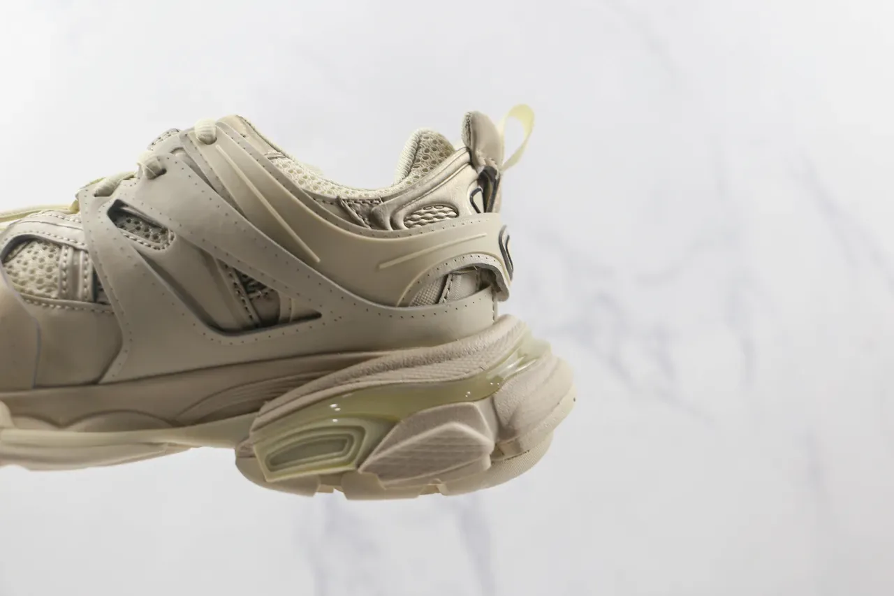 Balenciaga Track Trainer Off-White basket chunky 7