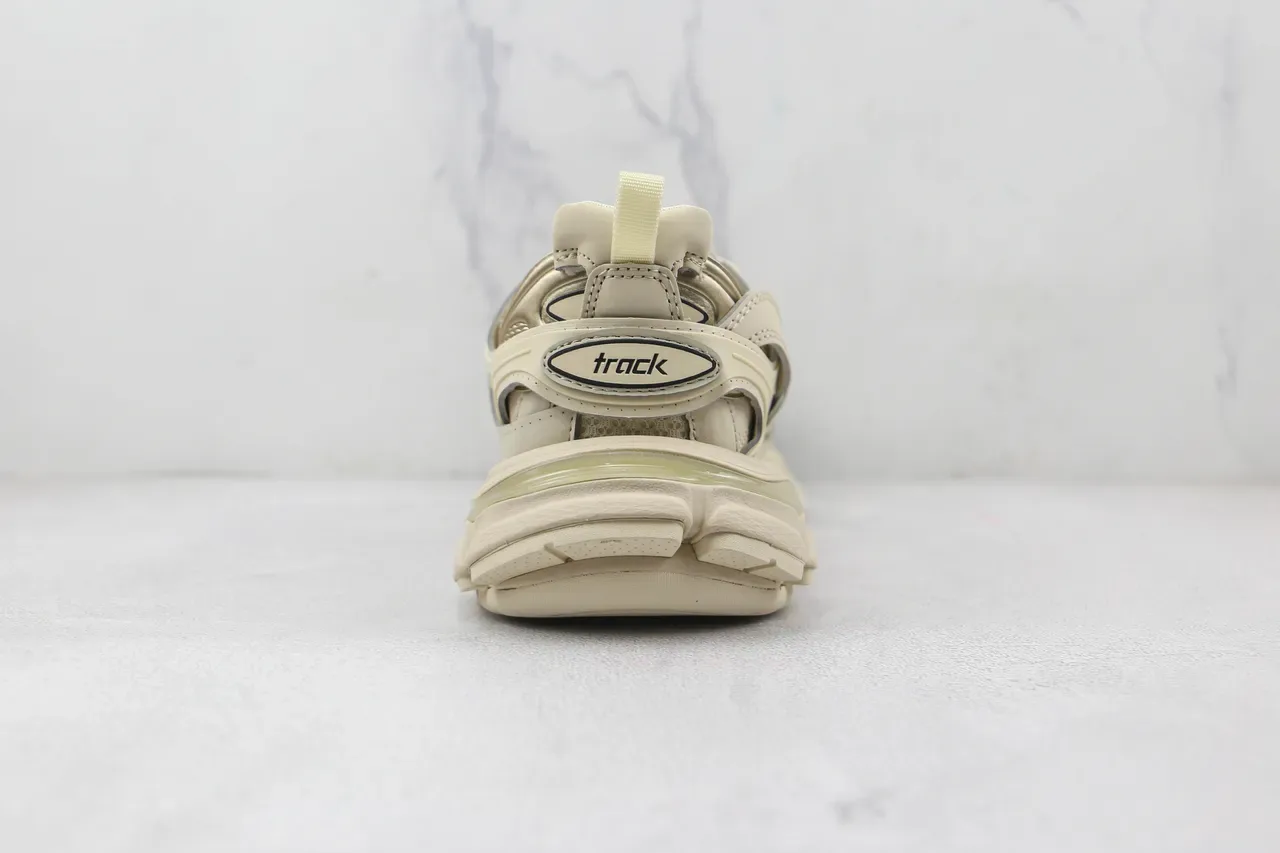 Balenciaga Track Trainer Off-White basket chunky 9