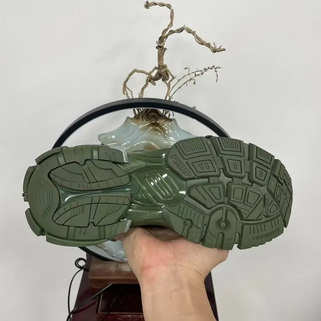 Balenciaga Track Trainer Tênis Chunky Verde Azeitona 4
