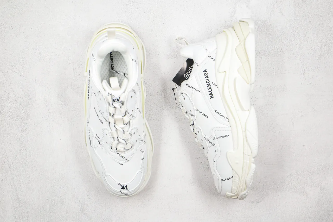 Balenciaga Triple S Tênis Chunky Brancos com Impressão de Logo 8