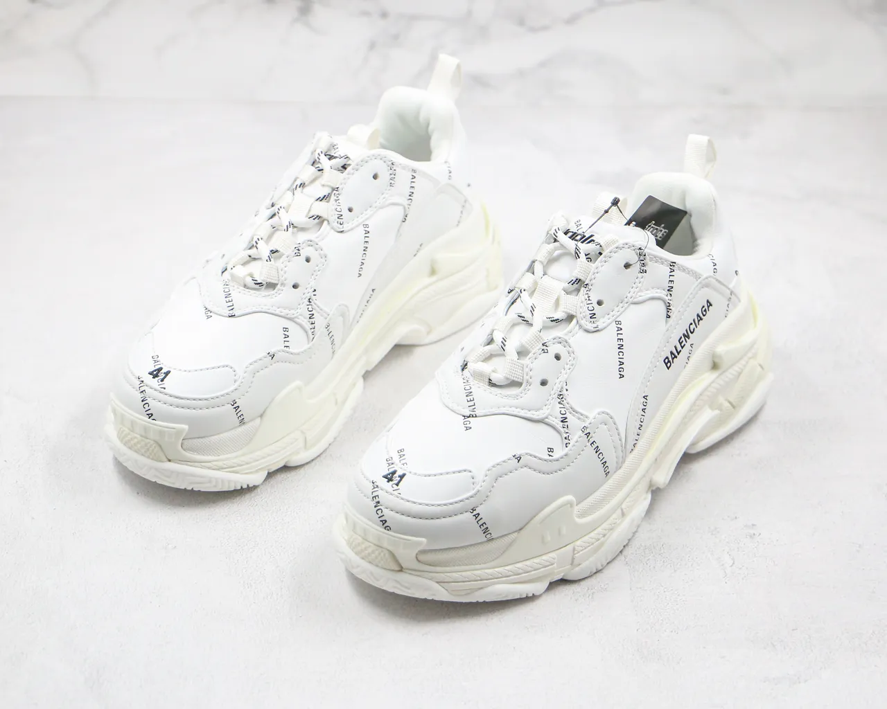 Balenciaga Triple S Tênis Chunky Brancos com Impressão de Logo 9