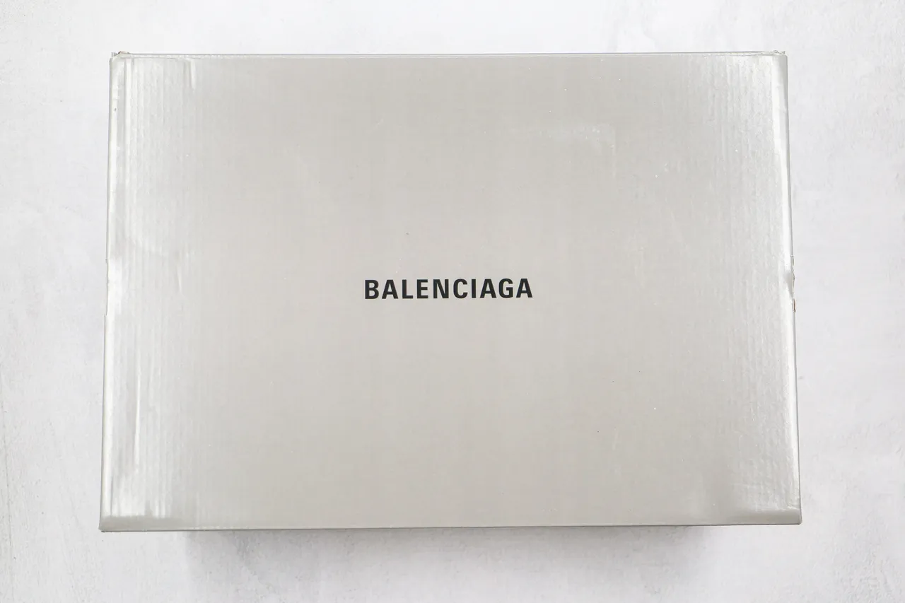 Balenciaga Triple S Tênis Chunky Brancos com Impressão de Logo 10