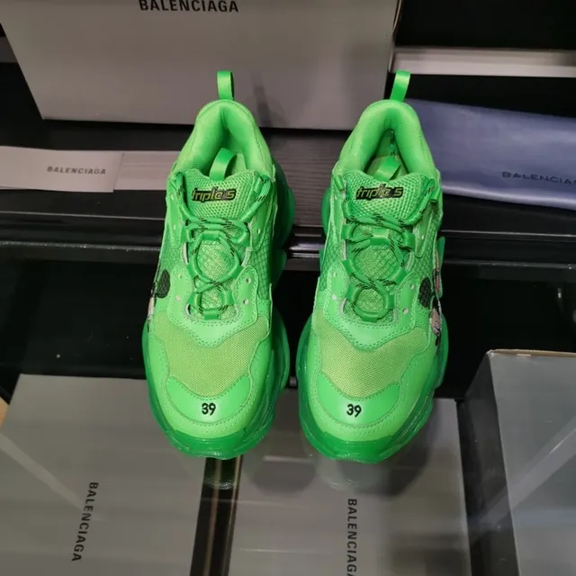 Balenciaga Triple S Sneakers Vert Néon Mickey Mouse Chunky 7
