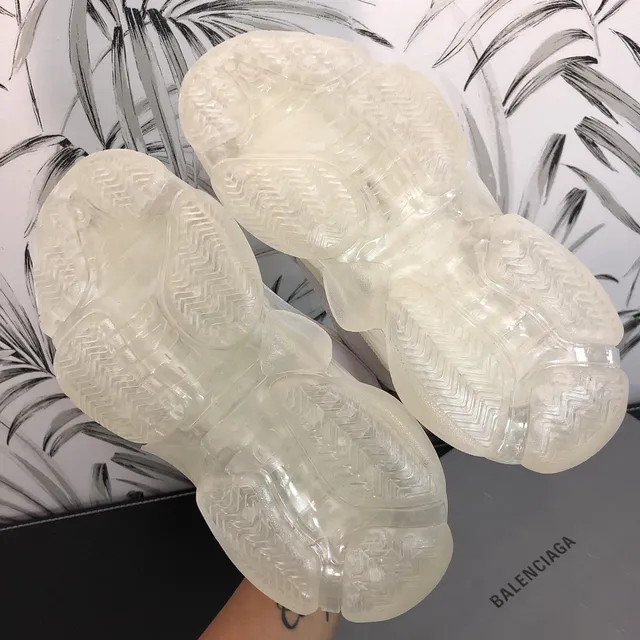 Balenciaga Triple S Tênis Chunky Brancos 3