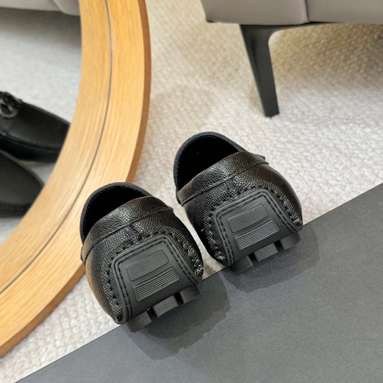 Balmain B-Court काले पेबल्ड लेदर लूफर 9