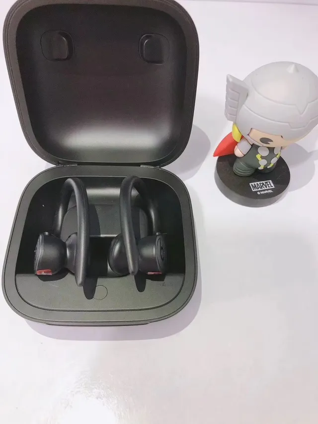 Beats Powerbeats Pro سماعات رياضية لاسلكية مفتوحة الأذن مع الهوك 10
