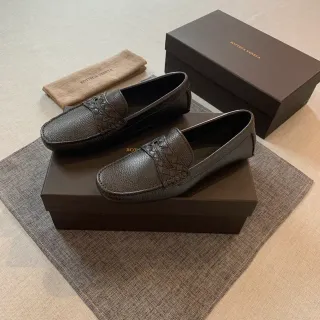 Bottega Veneta Andiamo 黑色压纹皮革 Intrecciato 编织鞋面 乐福鞋