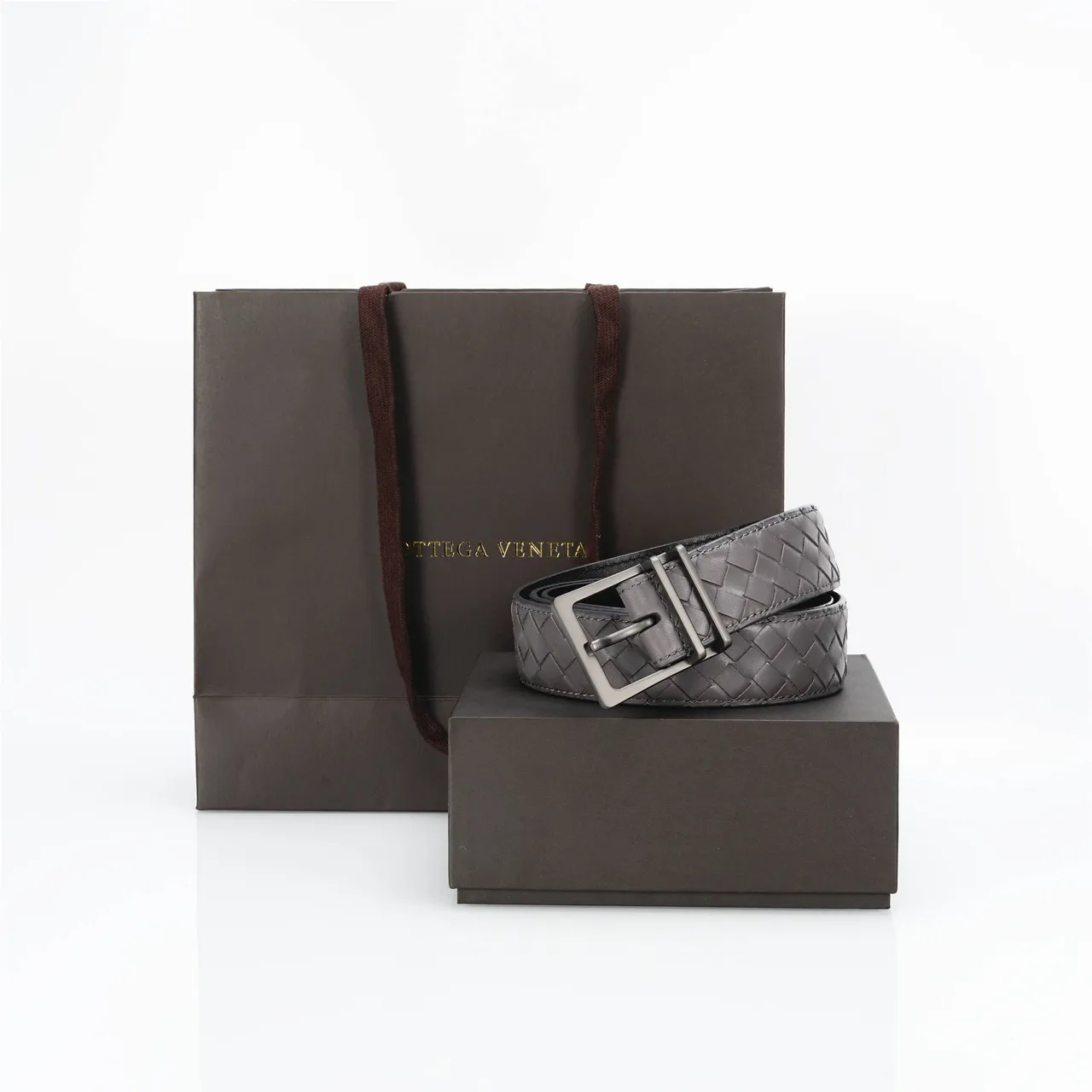 Bottega Veneta Cassette Intrecciato Ceinture en Cuir Gris 5