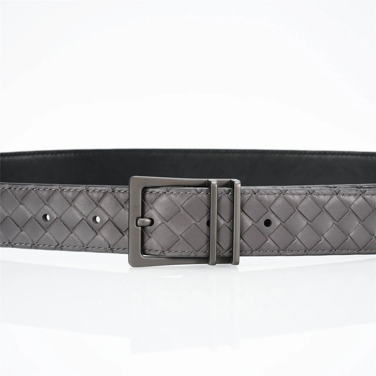 Bottega Veneta Cassette Intrecciato Ceinture en Cuir Gris 8