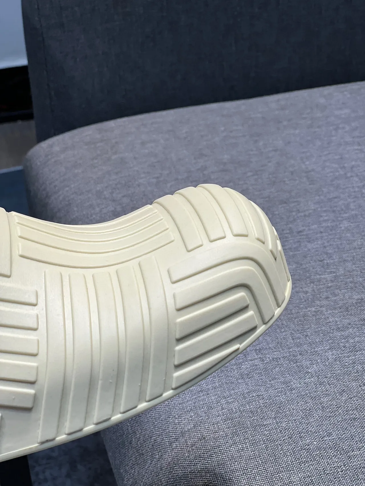 Bottega Veneta Cassette Slide Chinelo verde lima pálido 3