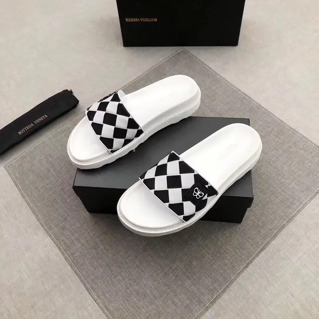 Bottega Veneta Cassette Slide Tira xadrez branco preto sola plataforma grossa sandálias 3