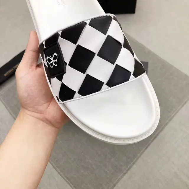 Bottega Veneta Cassette Slide Tira xadrez branco preto sola plataforma grossa sandálias 9