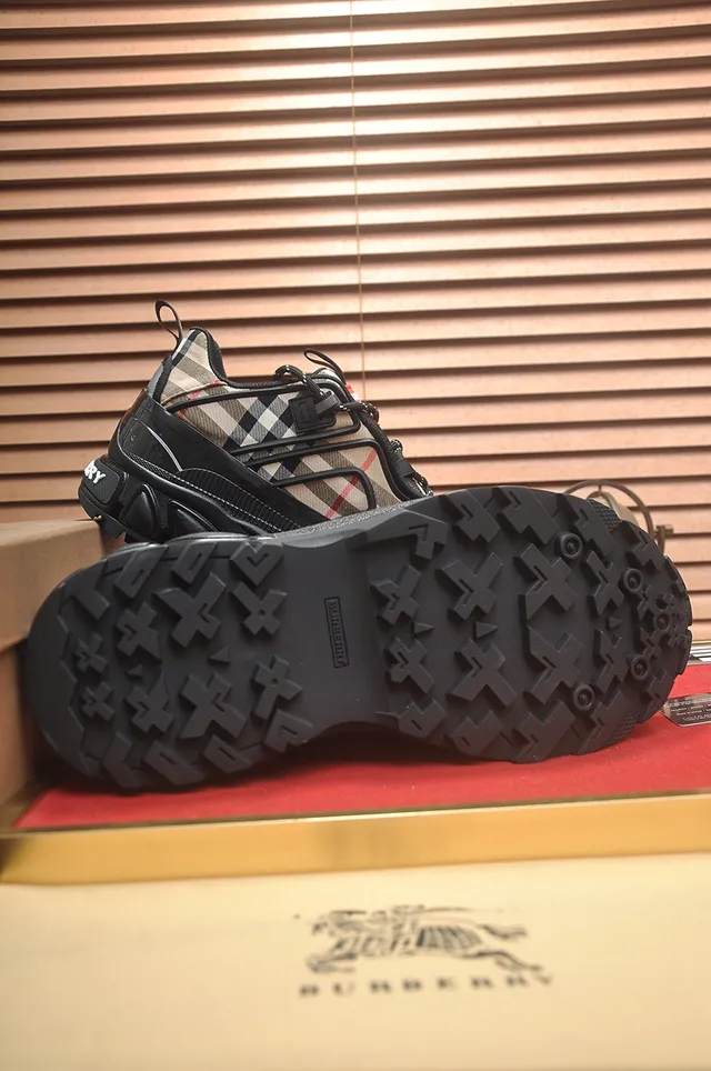 Burberry Black Beige Sole Check-Print Upper Chunky Sneakers 3