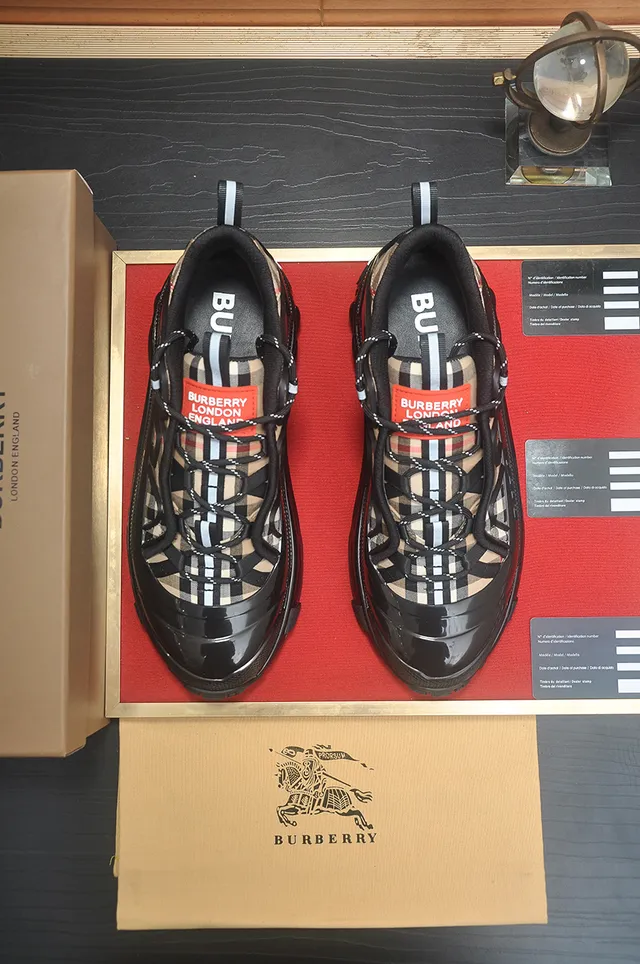 Burberry Black Beige Sole Check-Print Upper Chunky Sneakers 5