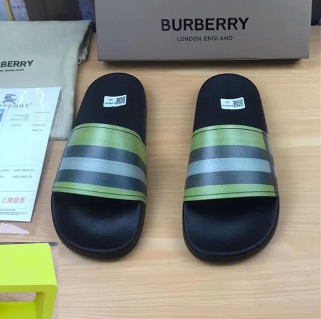 Burberry Black Multicolor Molded Rubber Sole Wide Check-Pattern Strap Slippers 6