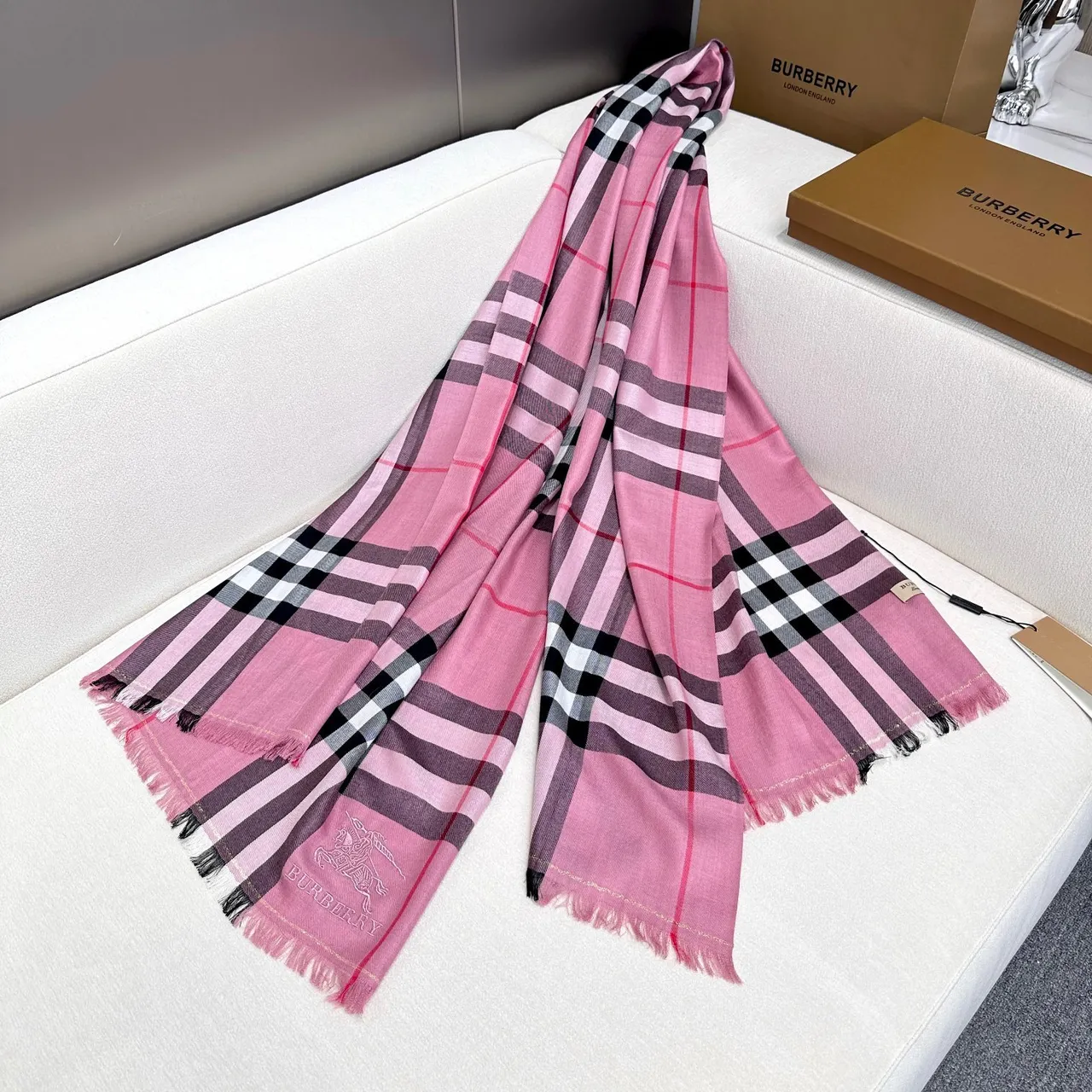 Burberry Classic Check Pink Shawl 6